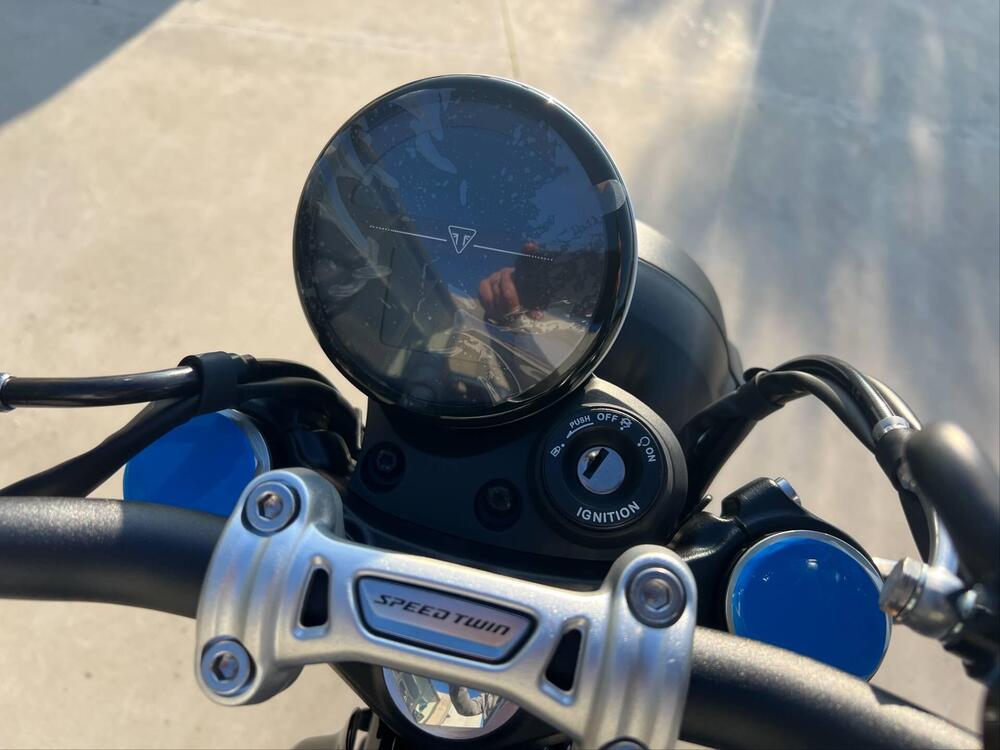 Triumph Speed Twin 900 (2025 - 26) (5)
