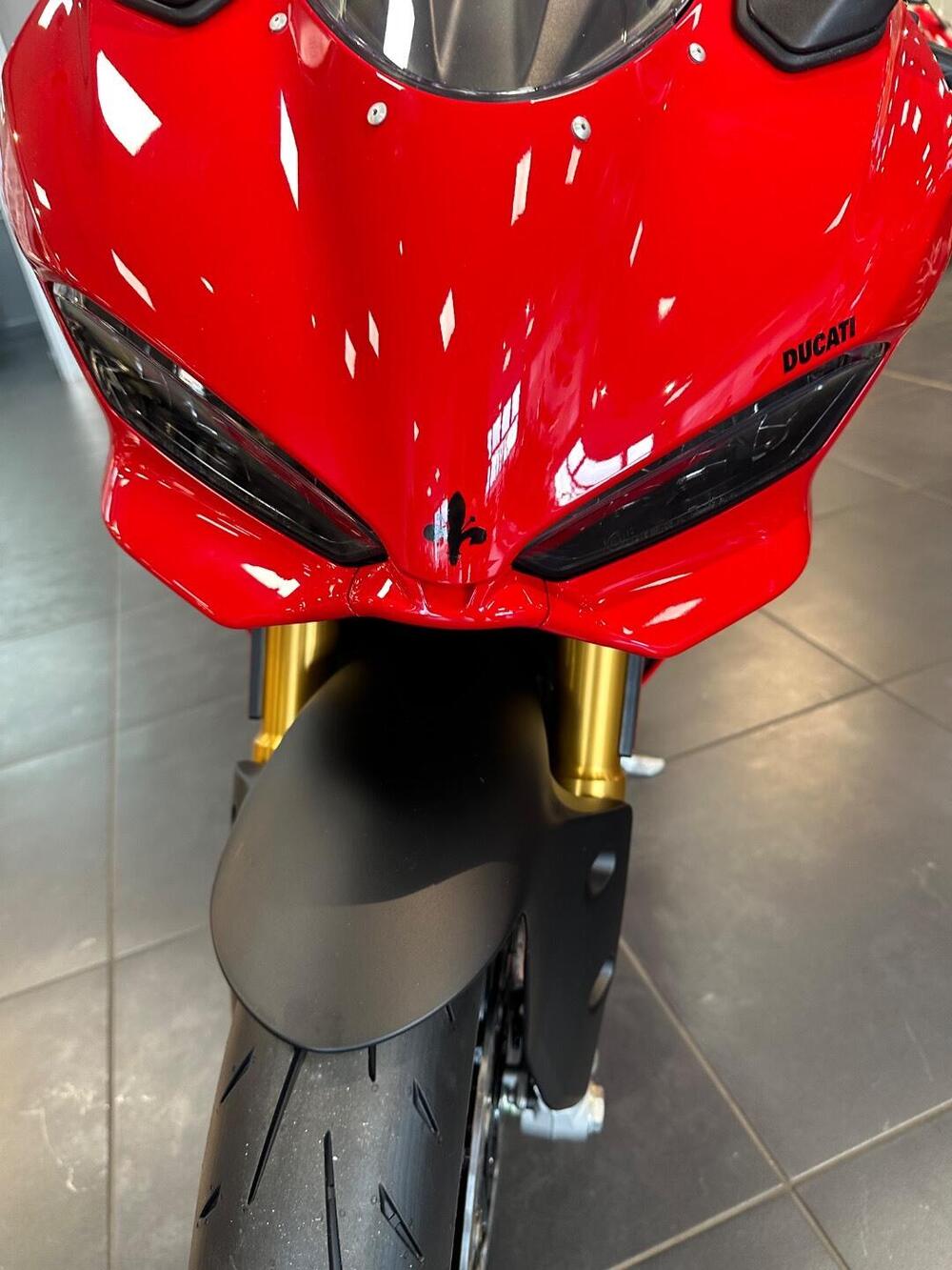 Ducati Panigale V2 S (2025) (4)