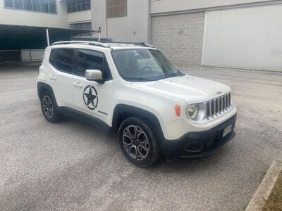 Jeep Renegade 1.6 Mjt 120 CV Limited  del 2015 usata a Latina