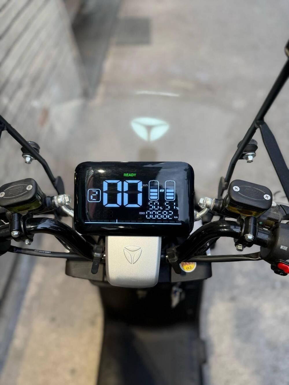 Yadea Y1S Utility (2022 - 26) (4)