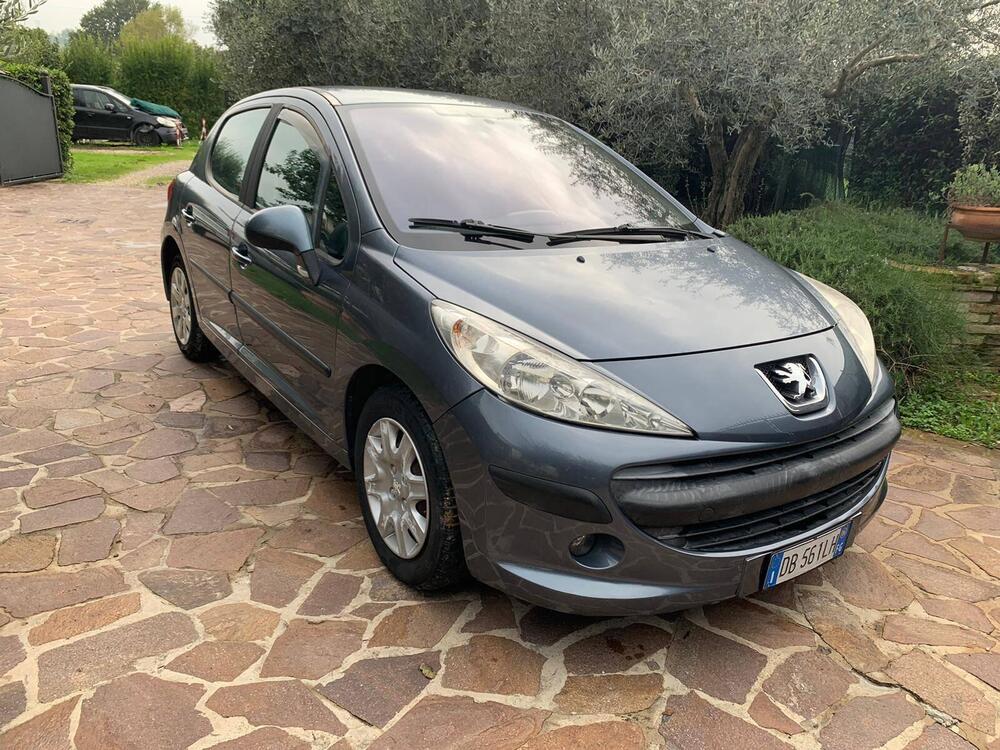 Peugeot 207 usata a Rimini