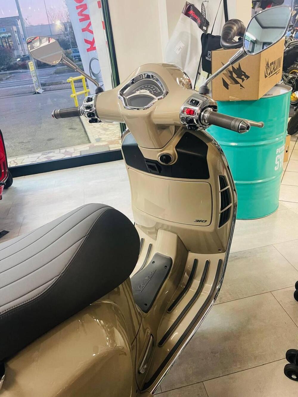 Vespa GTS 310 (2025) (4)