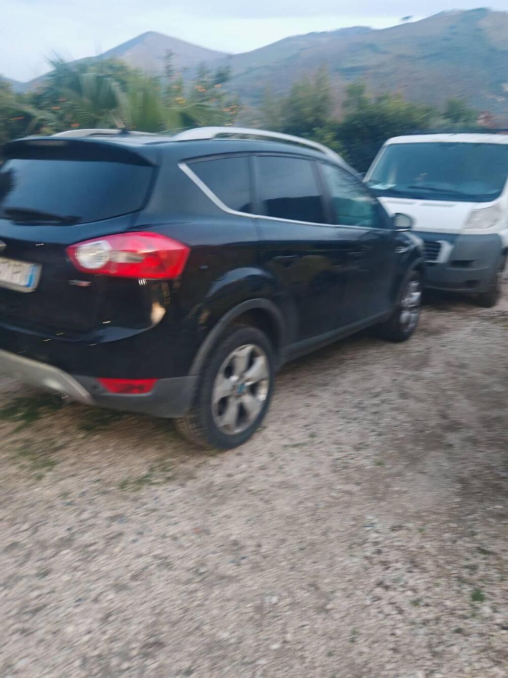 Ford Kuga usata a Caserta (2)