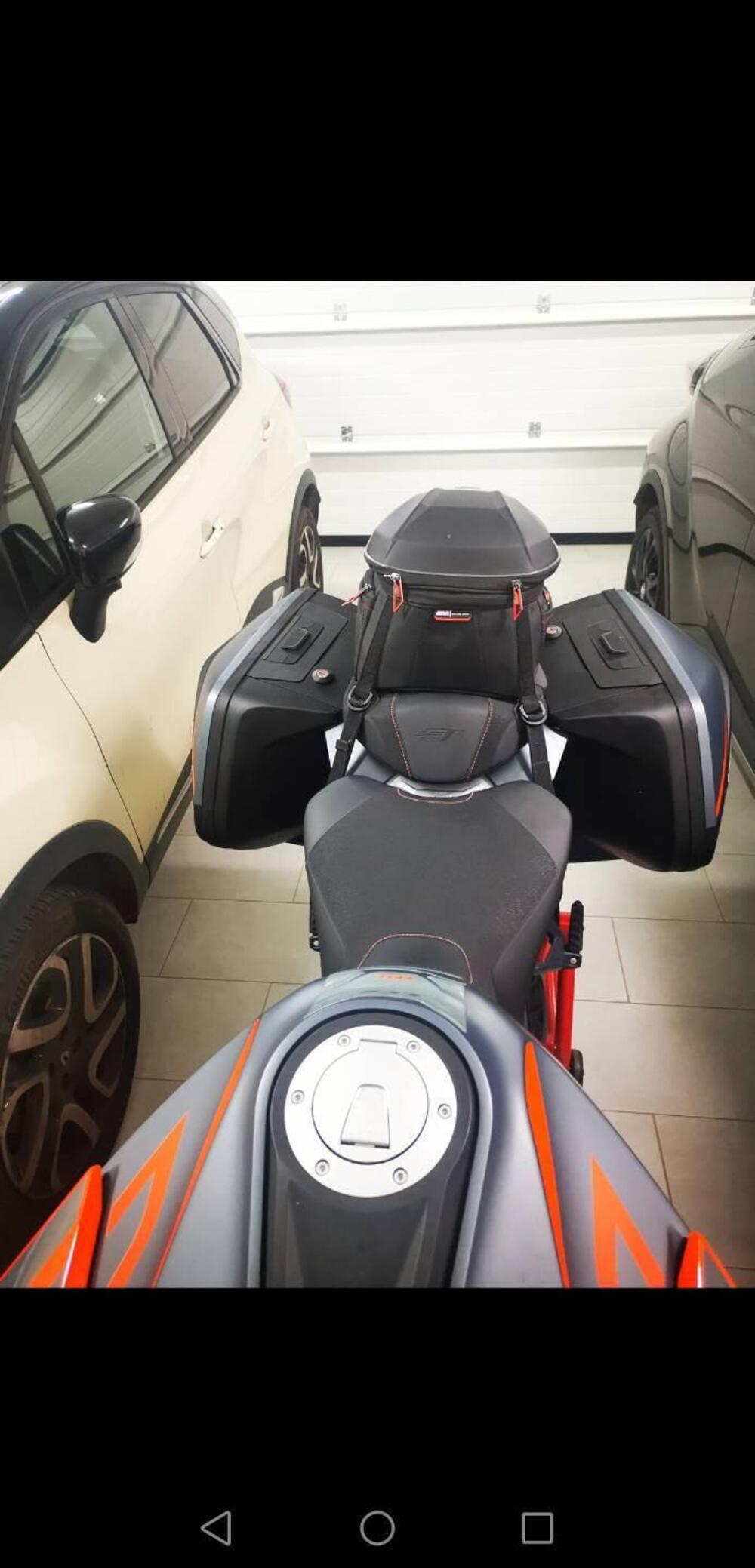 KTM 1290 Super Duke GT (2022 - 25) (6)