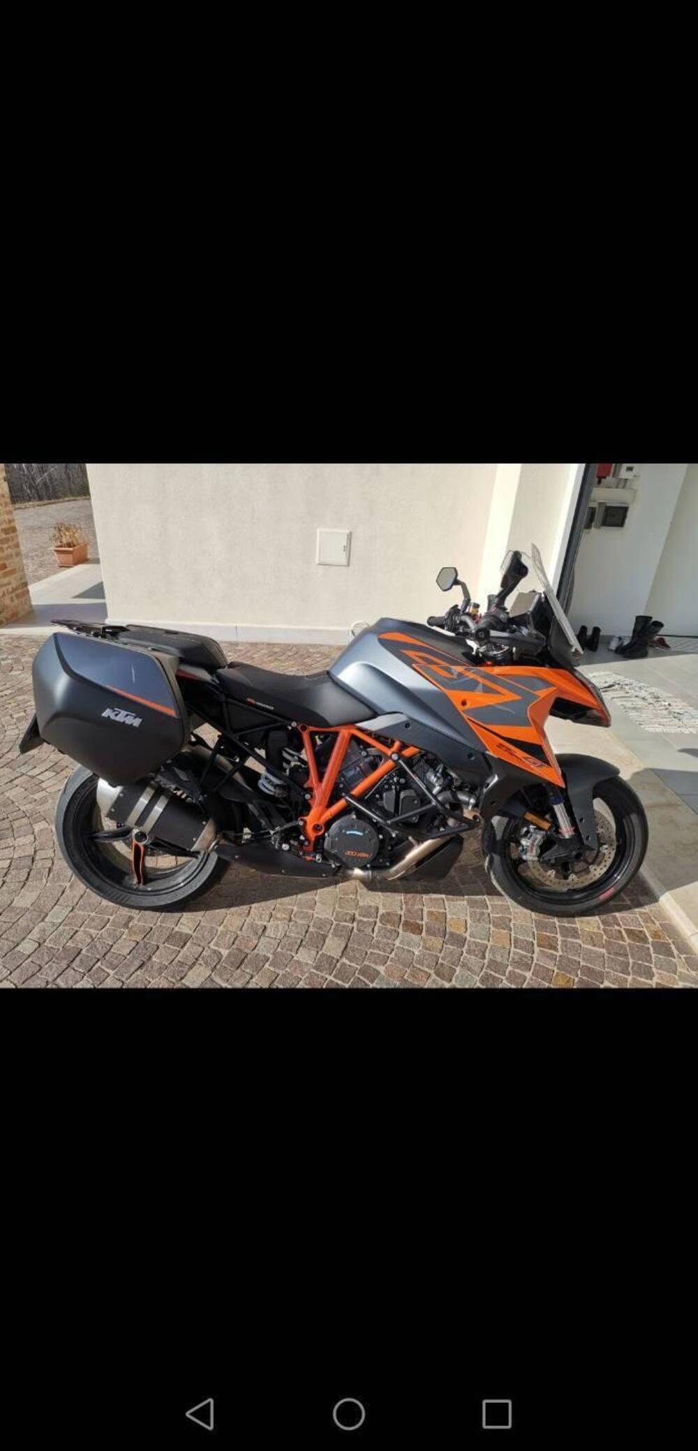 KTM 1290 Super Duke GT (2022 - 25) (4)