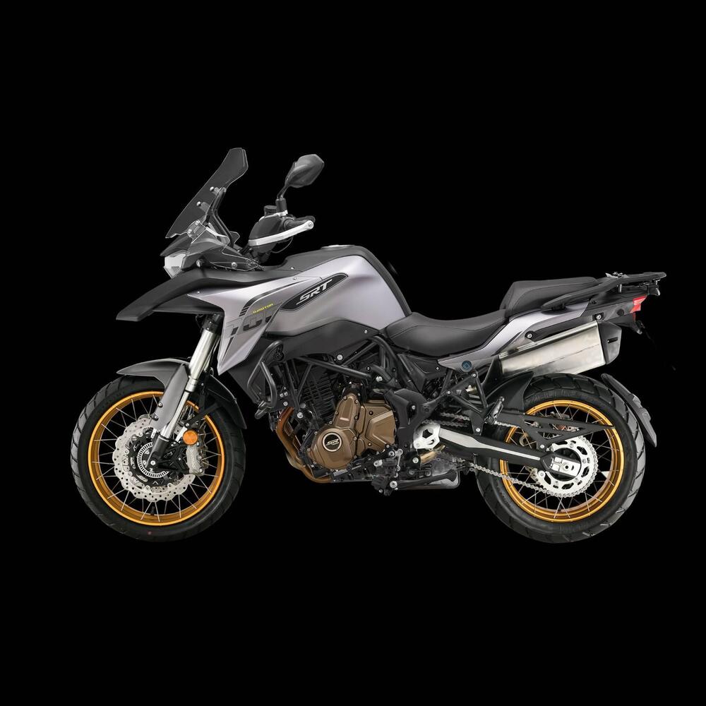 QJ Motor SRT 700 SX (2025) (2)