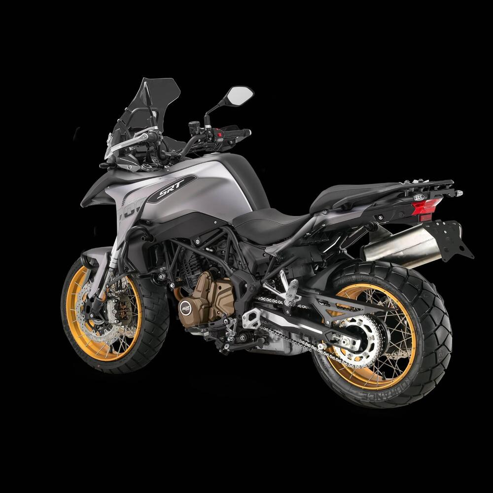 QJ Motor SRT 700 SX (2025) (3)