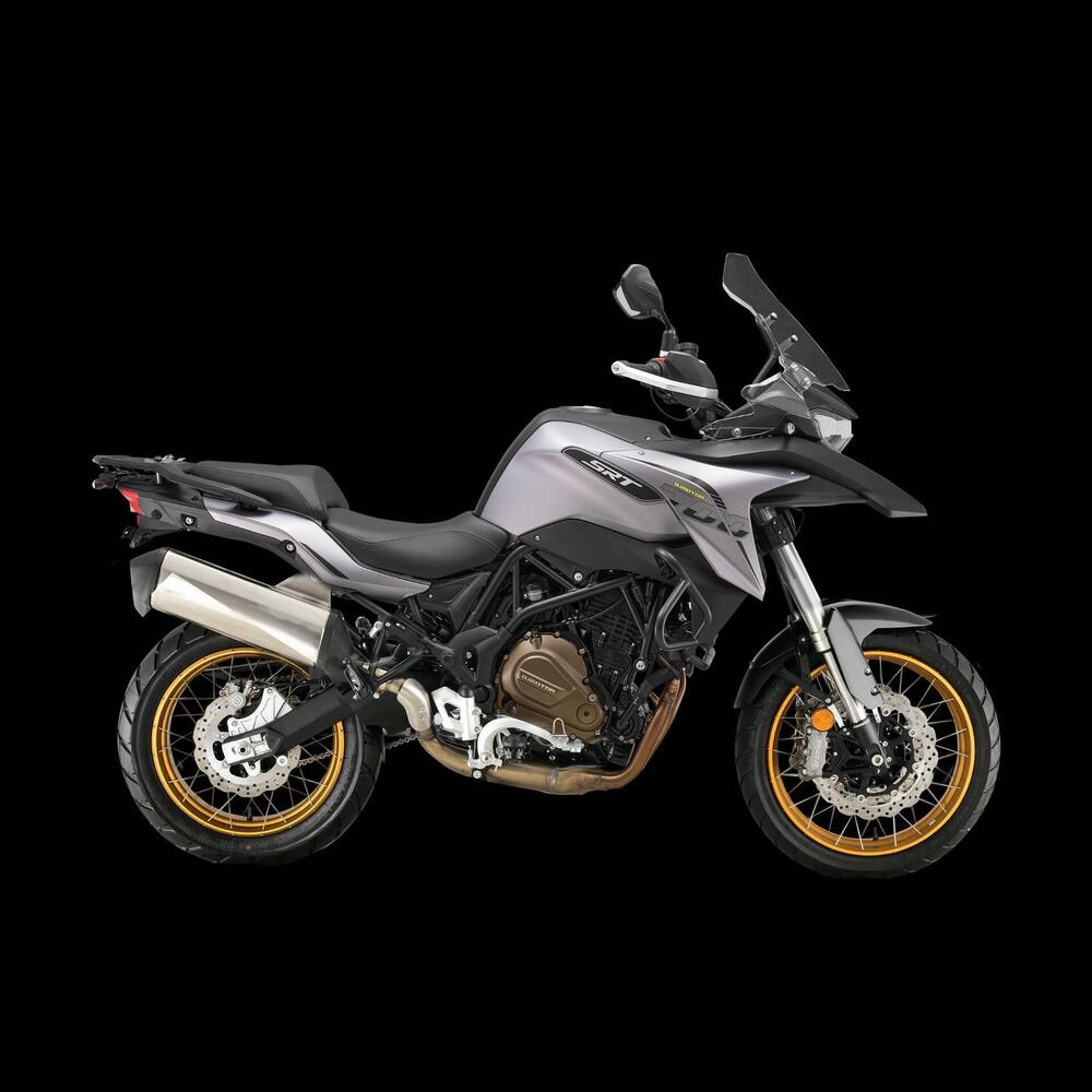 QJ Motor SRT 700 SX (2025) (5)