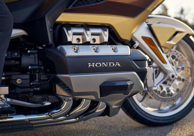 Honda GL 1800 GL 1800 Gold Wing Tour (2025) (8)