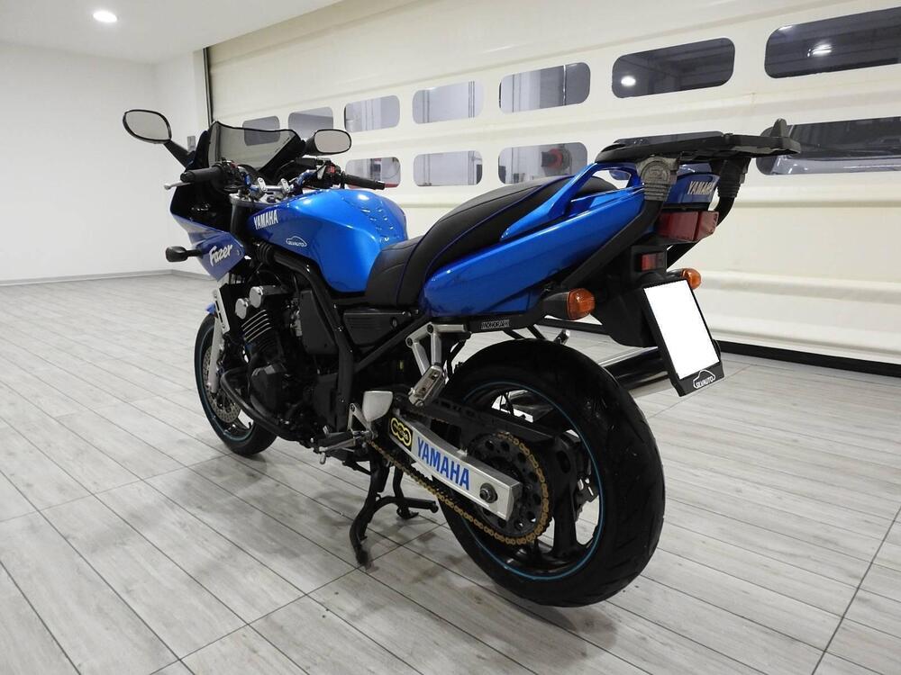 Yamaha FZ6 FAZER 95CV (3)