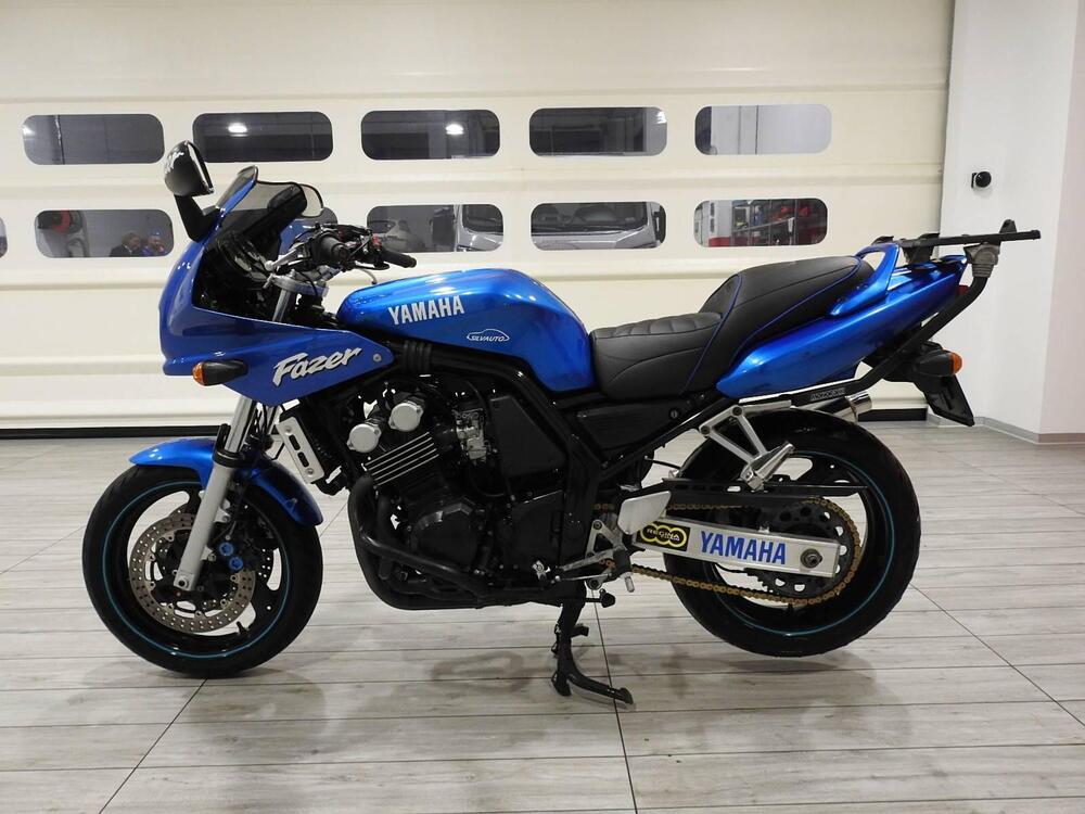 Yamaha FZ6 FAZER 95CV (5)