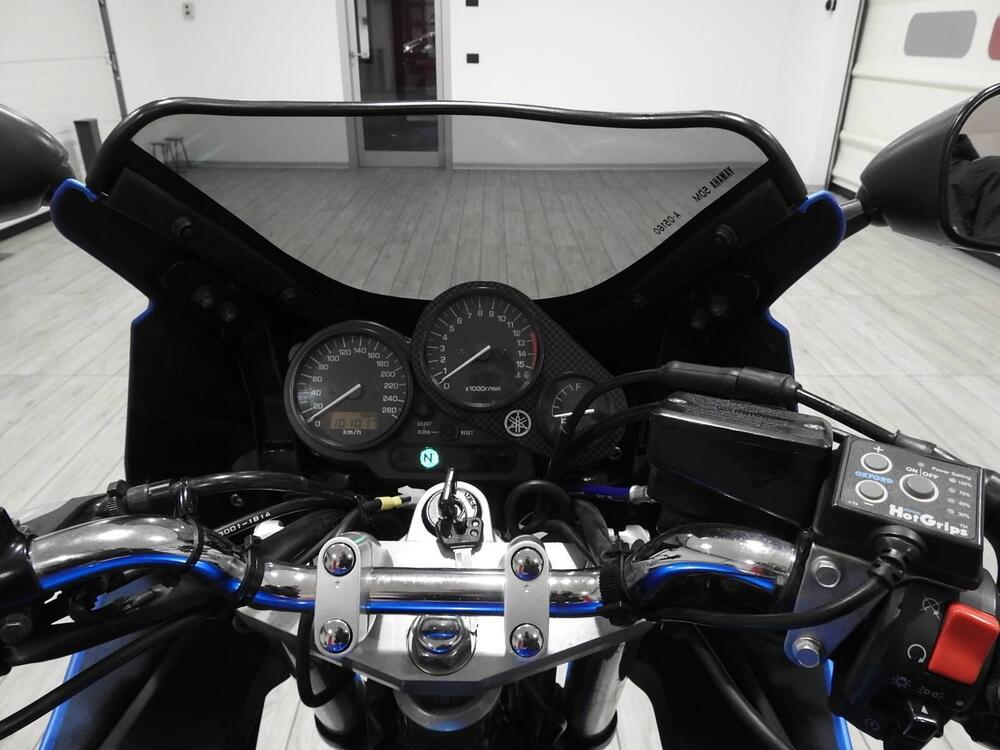 Yamaha FZ6 FAZER 95CV (6)