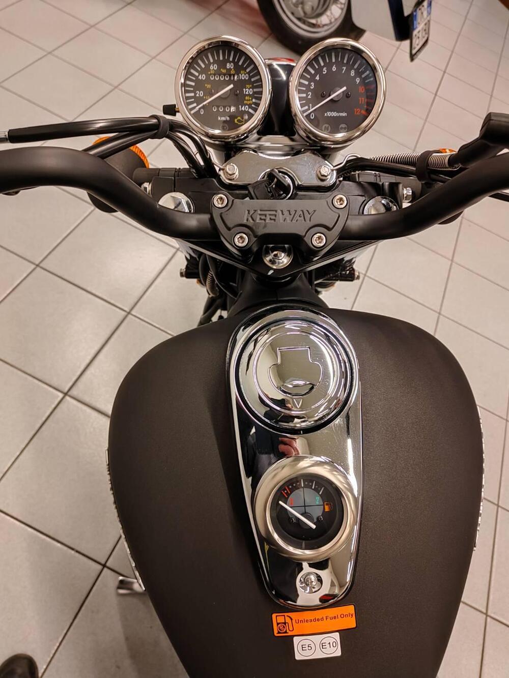 Keeway Motor Superlight 125 (2021 - 25) (8)