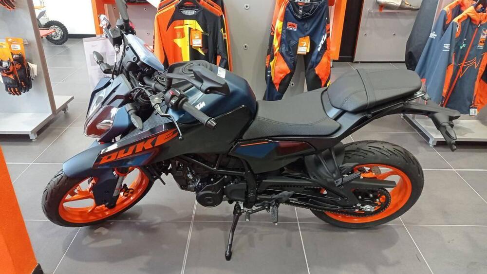 KTM 125 Duke (2024 - 26) (2)