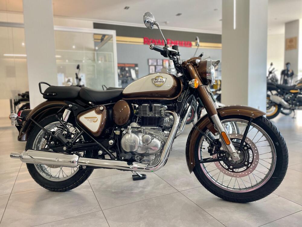 Royal Enfield Classic 350 (2021 - 26) (5)
