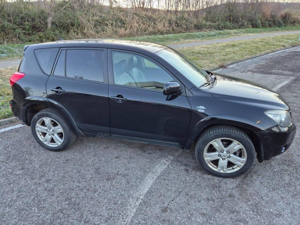 Toyota Rav4 usata a Parma (4)