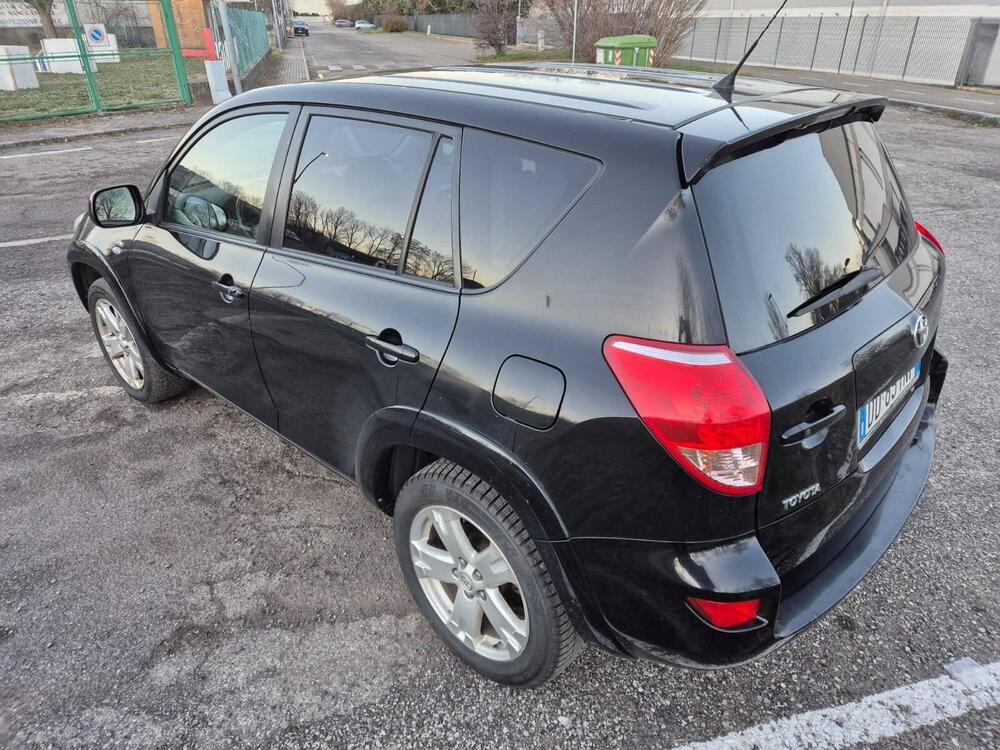 Toyota Rav4 usata a Parma (12)