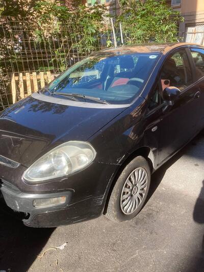 Fiat Punto Evo 1.4 5 porte Dynamic Natural Power del 2010 usata a Catania