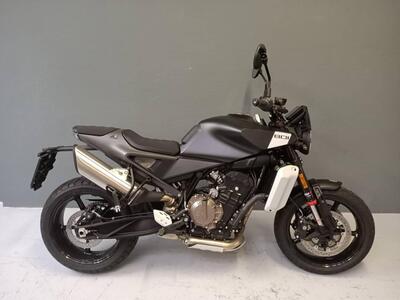 Husqvarna Svartpilen 801 (2024 - 25) usata