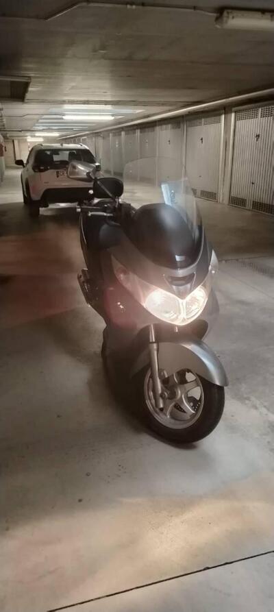 Suzuki Burgman AN 400 (2006 - 07) usata