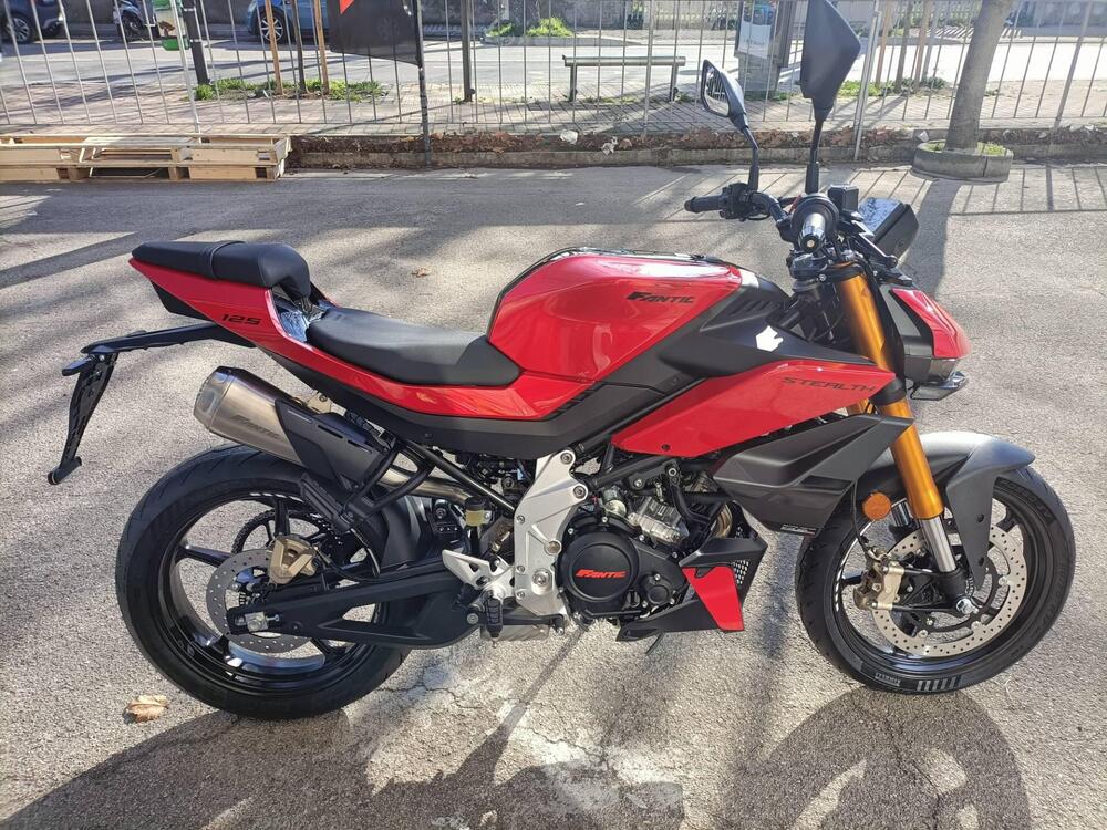 Fantic Motor Stealth 125 (2025) (14)