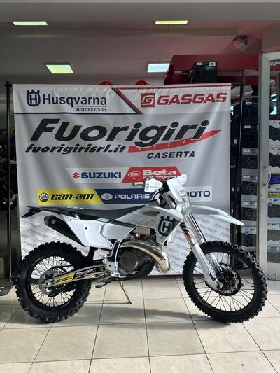 Husqvarna TE 300 Pro (2026) nuova