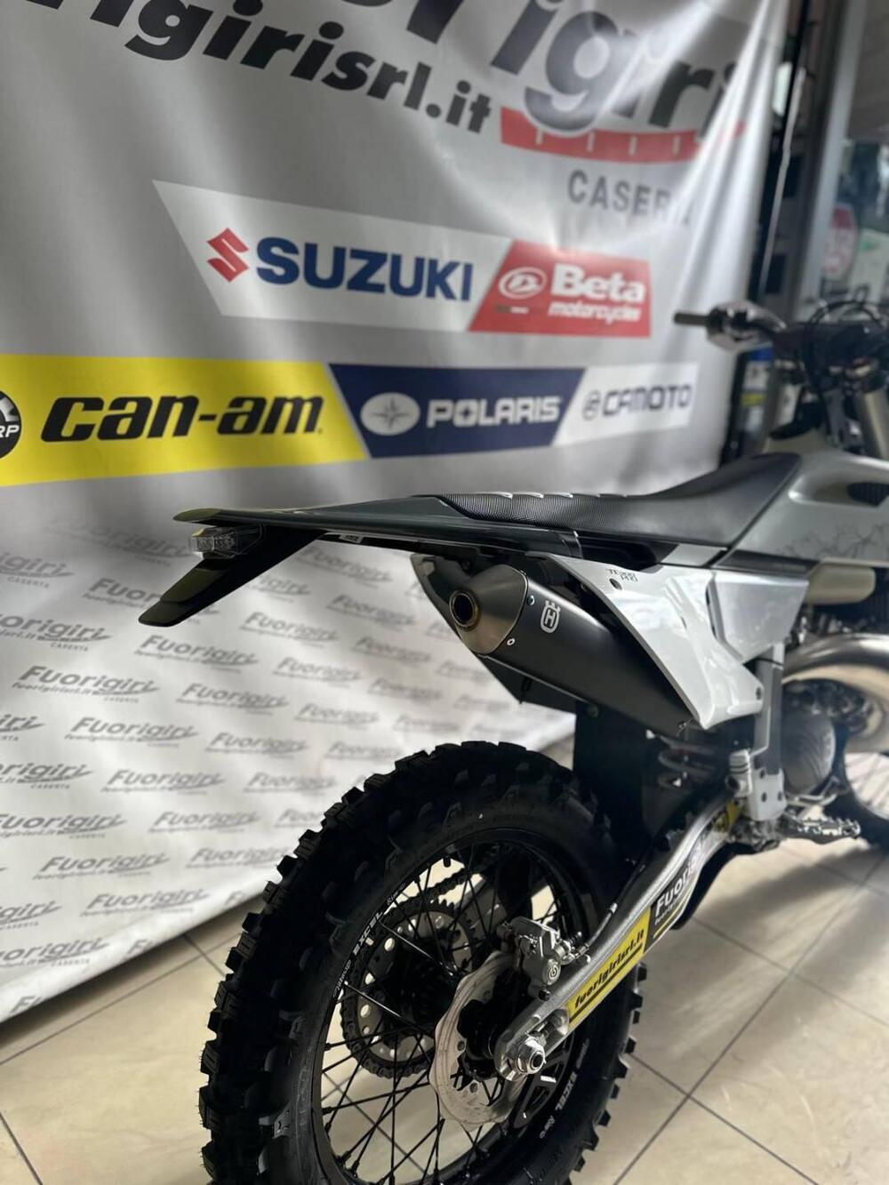 Husqvarna TE 300 Pro (2026) (3)