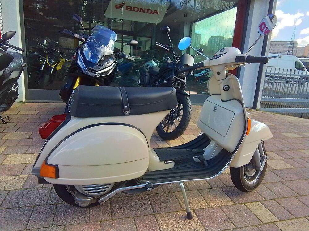 Piaggio VESPA P 125 X (16)