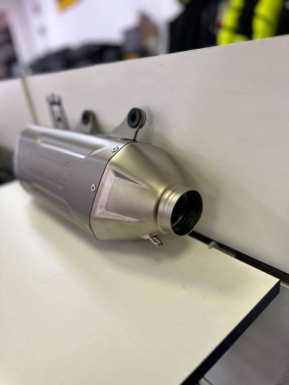 SCARICO AKRAPOVIC ENDURO 24/25 KTM/HUSQVARNA/GASGA (3)