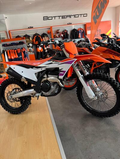 KTM 250 SX-F (2024) nuova