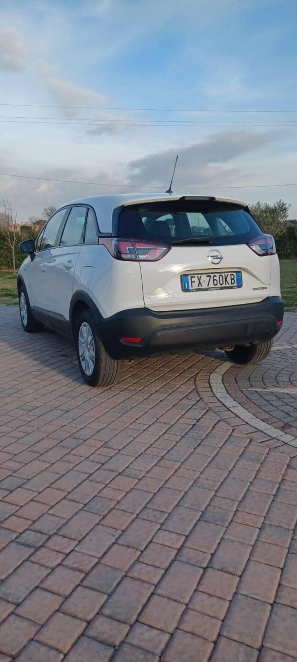 Opel Crossland X usata a Roma (7)