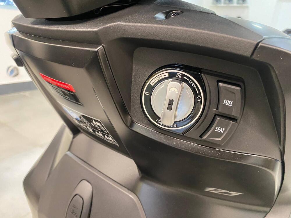 Voge Sfida SR16 125 (2025) (6)