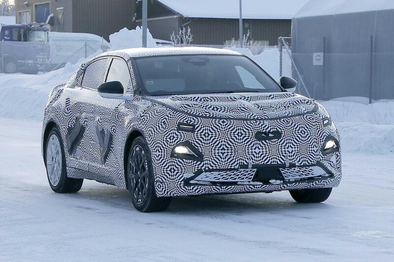 Alpine A390: arriva la rivale francese della Porsche Macan [Foto Spia]