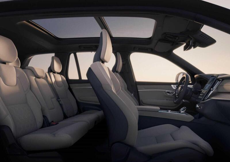 Volvo XC90 (10)