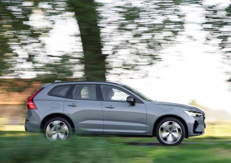 Volvo XC60 (2017-->>) (3)