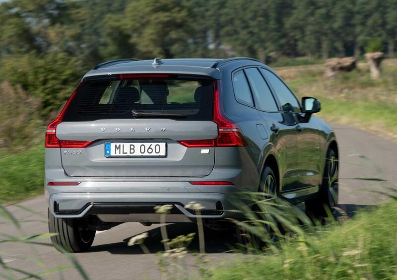 Volvo XC60 (2017-->>) (4)
