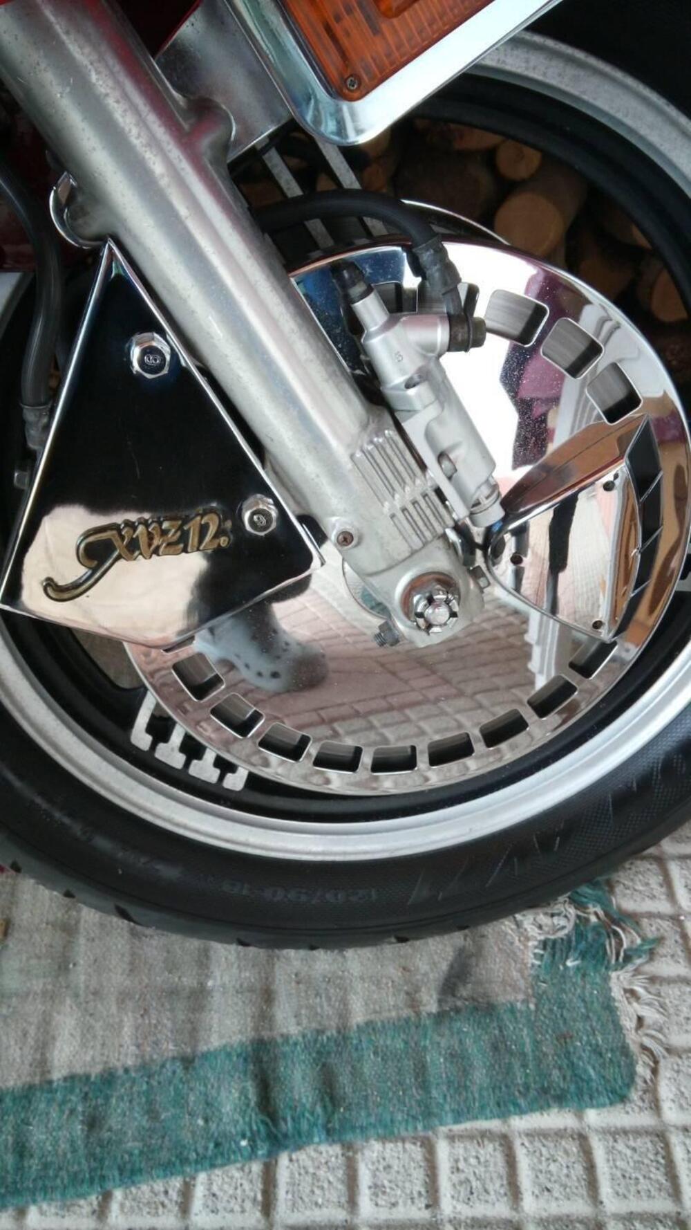 Yamaha XVZ 12 VENTURE (10)