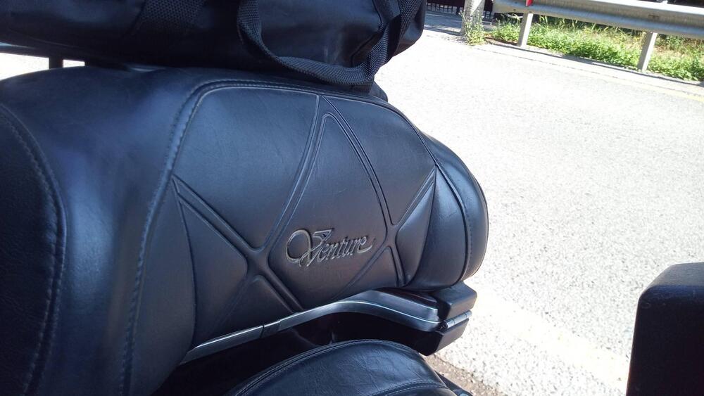 Yamaha XVZ 12 VENTURE (6)