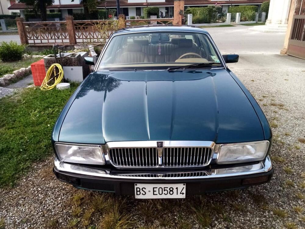 Jaguar xrj d'epoca a Pordenone