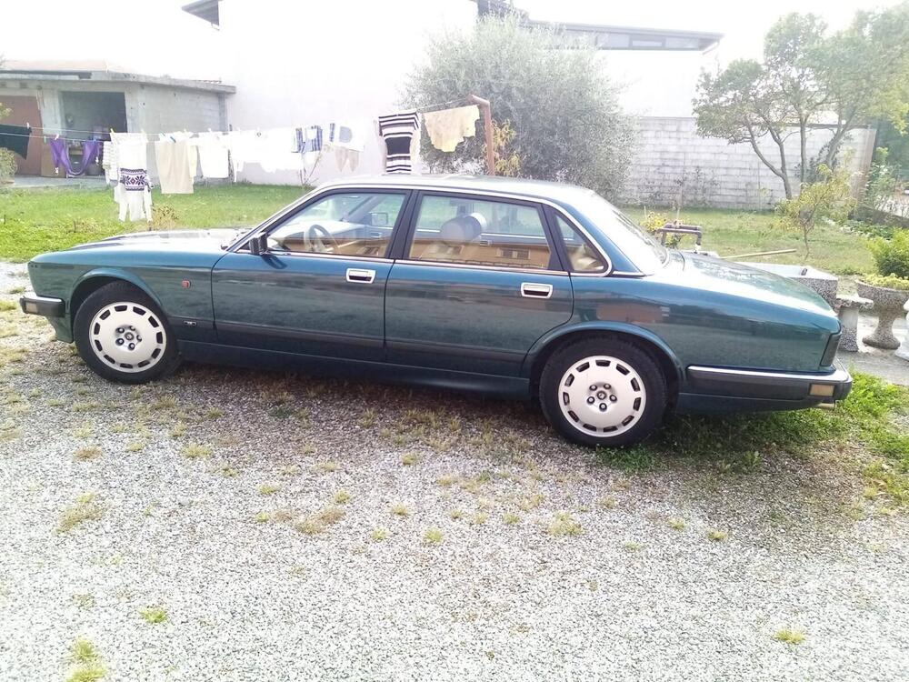 Jaguar xrj d'epoca a Pordenone (3)