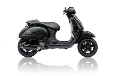 La Vespa &ldquo;Don&rsquo;t Panic&rdquo; di Deus: l'eleganza di un abito su misura [GALLERY]