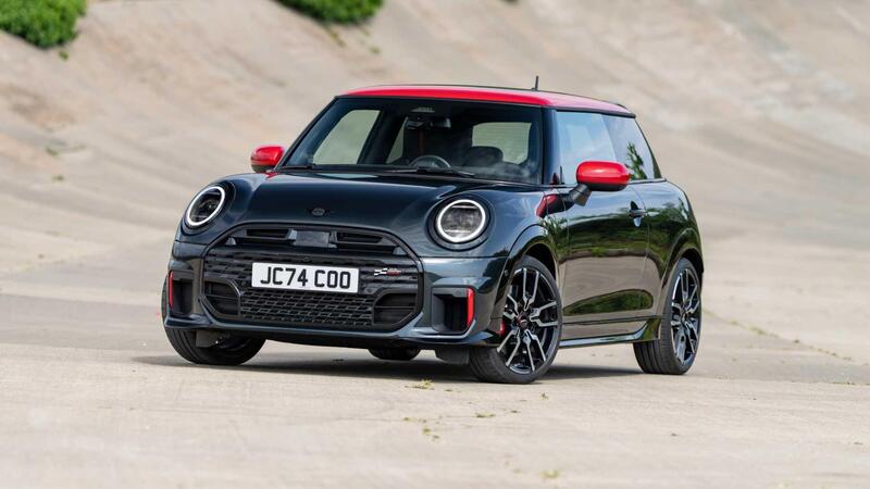 MINI Mini 3p 2.0 John Cooper Works JCW auto