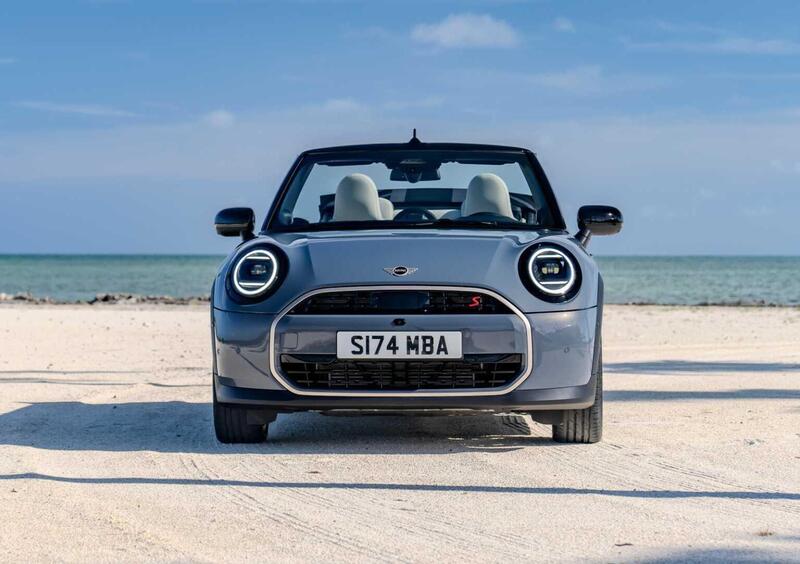 MINI Mini Cabrio (2)