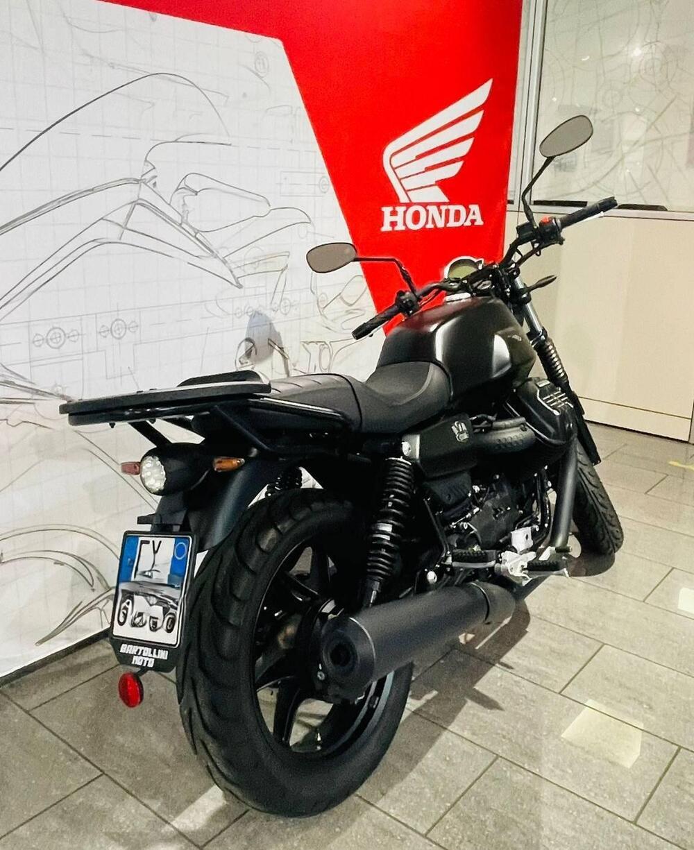 Moto Guzzi V7 Stone Centenario (2021 - 22) (6)