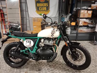 Royal Enfield Bear 650 (2025) nuova