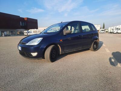 Ford Fiesta 1.4 16V 5p. Ghia  del 2002 usata a Torgiano