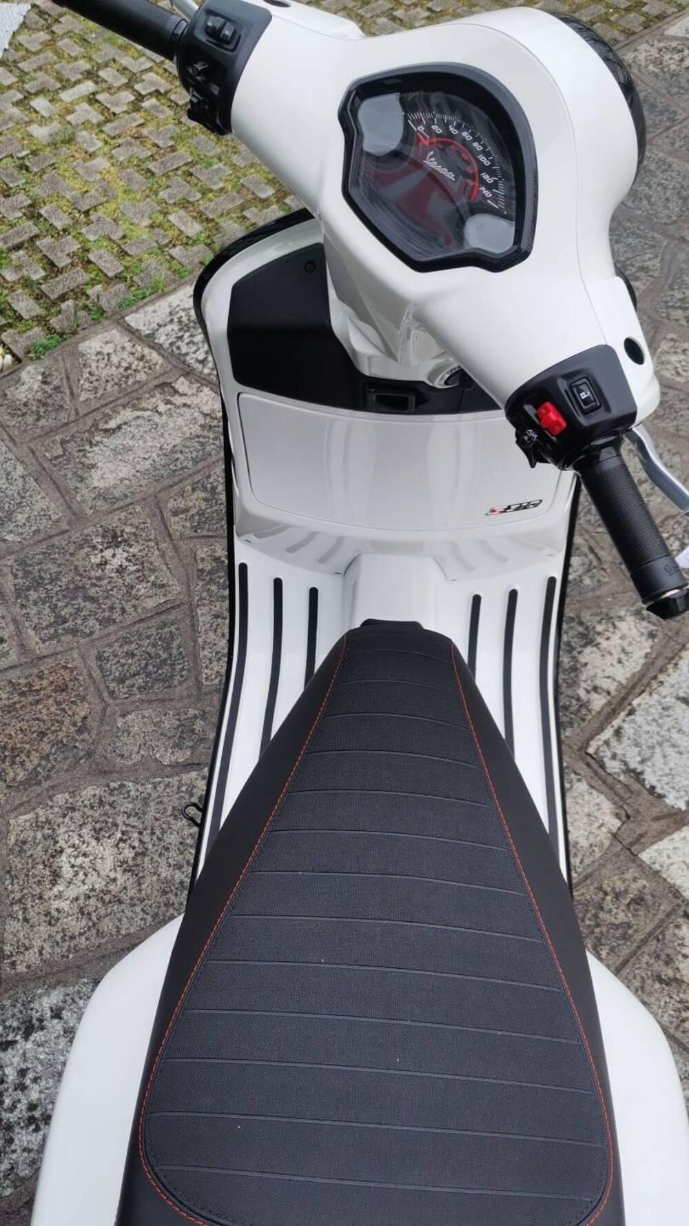 Vespa GTS 310 Supersport (2025) (4)