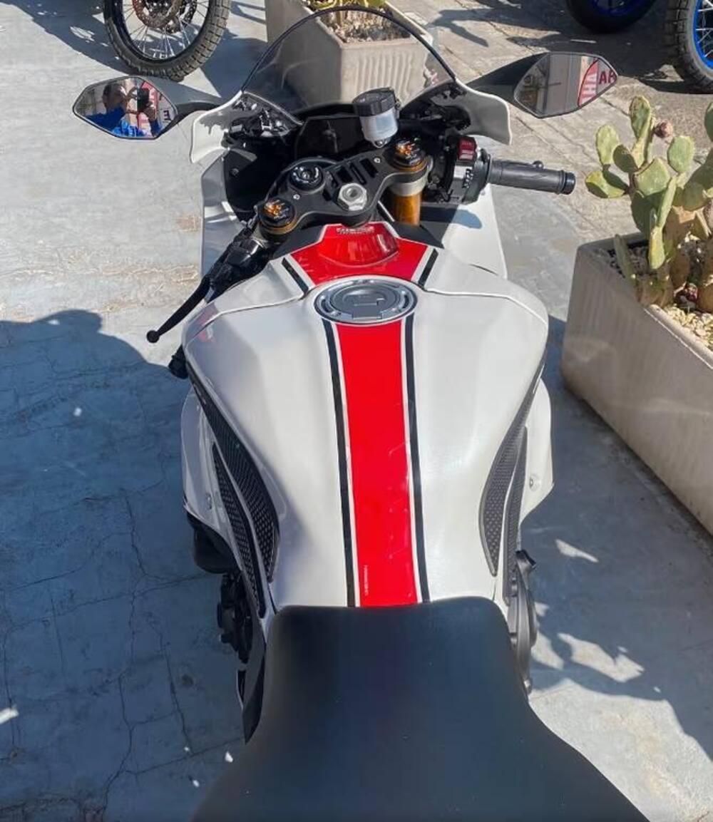 Yamaha YZF R1 World GP 60th Anniversary (2022 - 23) (5)