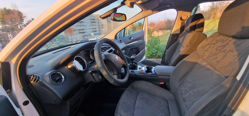 Peugeot 3008 usata a Benevento (9)