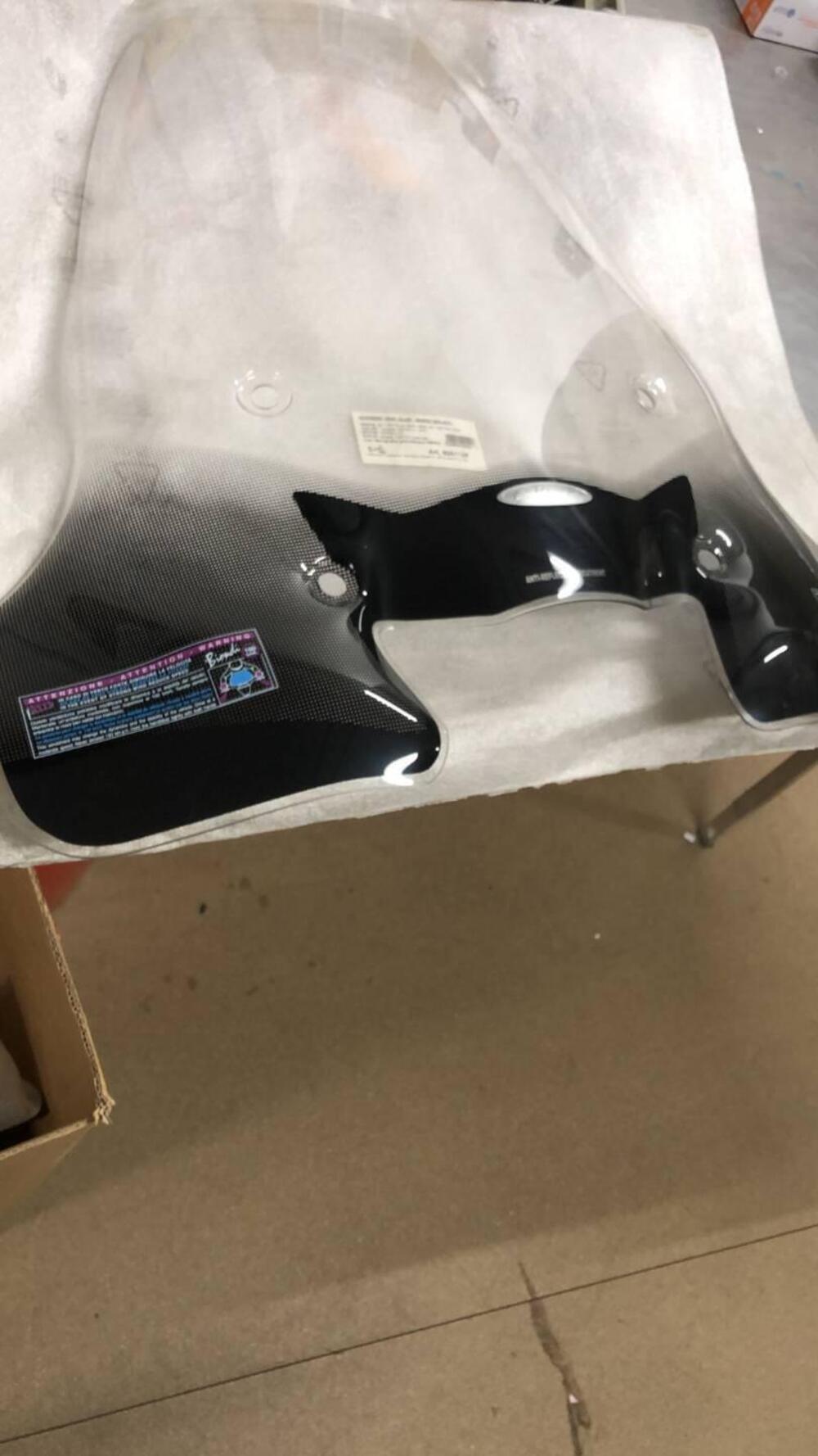 PARABREZZA BIONDI PER HONDA SH 125 E 150 CODICE 80 (3)